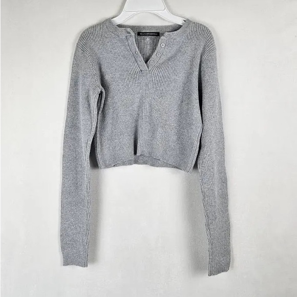 Brandy Melville Tops - Brandy Melville Cropped long sleeve